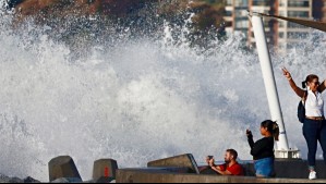 Alerta por marejadas se mantiene hasta este domingo en ocho regiones