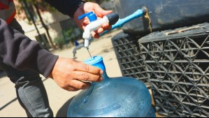 ¿Cuándo volverá el agua?: Megacorte del suministro afecta a tres comunas de Santiago
