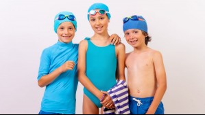 ¿Por qué los niños no deberían usar trajes de baño azules?