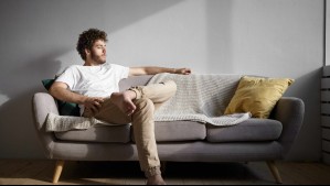 ¿Eres un 'bueno para nada'? Concurso premiará con $6 millones a quienes estén 24 horas sentados sin hacer nada