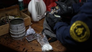 Encuentran 'droga Zombie' en Santiago: Policía incautó fentanilo en población Legua Emergencia tras allanar 12 casas