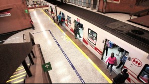 Metro de Santiago restablece su servicio en toda la Línea 1 tras superar falla técnica