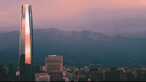 Chubascos en la Región Metropolitana: Así estará el tiempo este jueves en Santiago