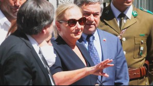 El sutil gesto de Cecilia Morel con los asistentes al velorio del expresidente Sebastián Piñera