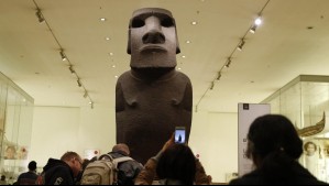 'Devuelvan el moái': Medio inglés aborda masiva campaña de chilenos contra Museo Británico en redes sociales