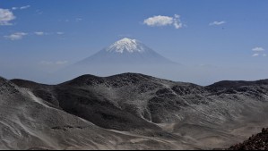 Turista chileno muere mientras escalaba el volcán Misti en Perú: Cayó 300 metros por un abismo