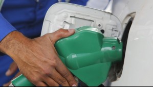 Rebajas de hasta $300 por litro: ¿Qué descuentos hay en combustibles?