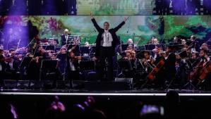 Público del Festival ovacionó a músicos chilenos que se presentaron con Andrea Bocelli en Viña