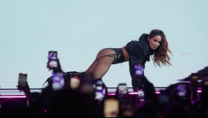 'Mi vida no volverá a ser la misma': Furor en redes sociales tras icónico 'paso de Anitta' en Viña 2024