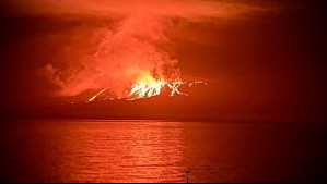 Entra en erupción volcán ubicado en deshabitada isla de Galápagos