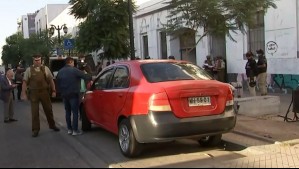 Encuentran vehículo con casi 300 multas vigentes en medio de un operativo de desalojo en Santiago