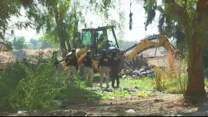 Megaoperativo: Maquinaria ingresa a toma de Cerrillos para realizar demoliciones y eventuales inhumaciones
