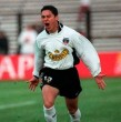 El retirado futbolista Manuel Neira es recordado por sus pasos por Colo Colo y la Selección Chilena. Conoce cuántos años tiene, a qué se dedica y quién es su actual pareja.