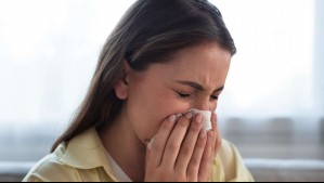 ¿Cómo puedo diferenciar el resfriado común de la influenza?