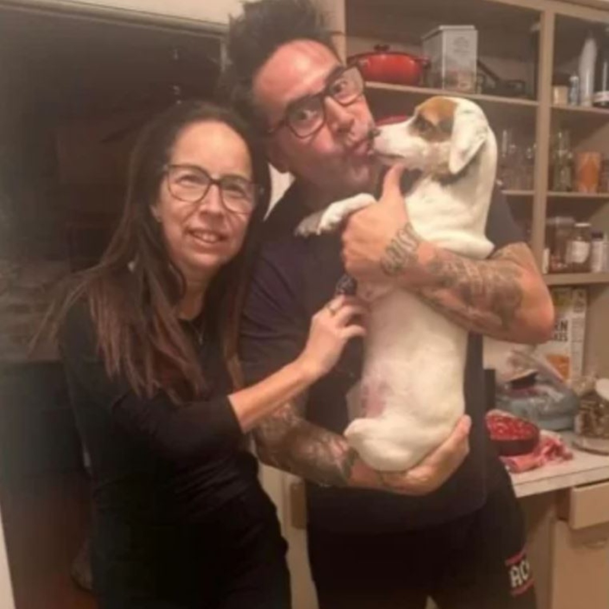 Ronny con su nueva novia