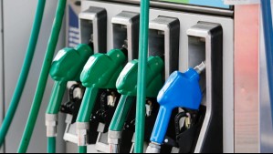 Nueva alza de las bencinas: Así puedes optar hasta a $200 de descuento por litro de combustible