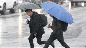 Cae lluvia en Santiago: ¿Hasta cuándo se registrarán precipitaciones en la Región Metropolitana?