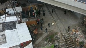 Despliegan operativo en toma de Maipú: Prófugo por el asesinato del mayor Sánchez habría estado en el lugar