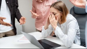 Críticas permanentes, que tu jefe no te hable y más: Estas conductas serán consideradas acoso laboral