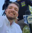Conoce quién es Julio Ahumada, uno de los jóvenes periodistas de Meganoticias, que suele cubrir hechos policiales. Lo puedes ver desde muy temprano conduciendo Oye!.