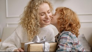 Los regalos más destacados en dermocosmética y cuidado de la piel para el Día de la Madre, en Farmacias Ahumada