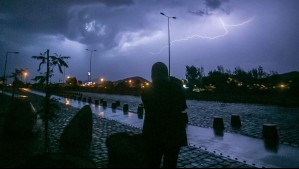 Emiten aviso por 'probables tormentas eléctricas' en ocho regiones: ¿Cuándo y dónde se producirían?