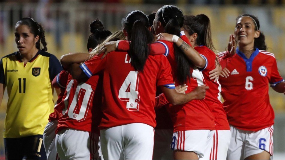 Las precariedades del futbol femenino en Chile