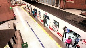 Metro de Santiago anuncia normal funcionamiento del tren subterráneo tras 'disturbios'