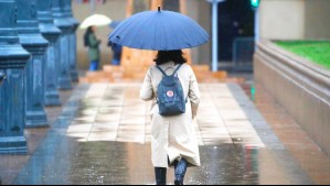 ¡Aparte de Santiago! Alejandro Sepúlveda cuenta en qué regiones del país seguirá lloviendo en las próximas horas