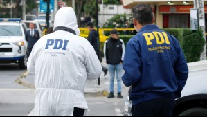 Familia sufre violento turbazo en La Cisterna: Delincuentes los amenazaron con armas adentro de la casa