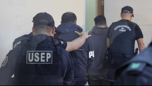 Imputados por incendios en Valparaíso: En prisión preventiva quedó un bombero y un funcionario de Conaf