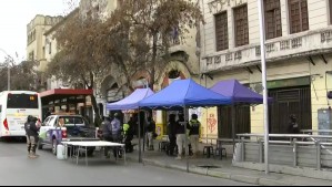 Desalojan 'Edificio del Crimen' en el centro de Santiago: Delincuentes vinculados a homicidios residían en el lugar
