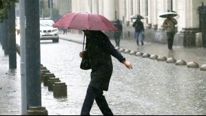 Emiten alarma meteorológica por 'precipitaciones intensas en corto periodo de tiempo' en cuatro regiones de Chile