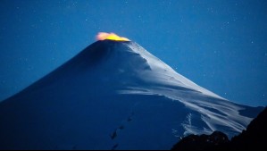 ¿Qué pasa con el volcán Villarrica? Senapred actualiza su estado tras fuerte explosión de material volcánico