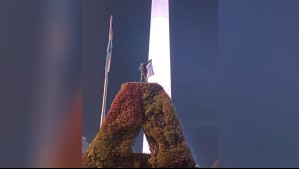 Cayó desde una altura de 6 metros: Hincha muere en el Obelisco en la previa del triunfo de Argentina en la Copa América