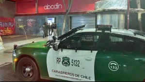 'Turbazo' en Santiago: Grupo de personas ingresan a tienda de retail, agreden a trabajadores y roban televisores