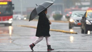 Pronóstico de lluvia en Santiago: Esta es la cantidad que podría precipitar este martes según prestigioso centro noruego