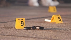 Riña entre vecinos de Cerro Navia deja un hombre en riesgo vital por recibir disparos: Un adulto mayor fue detenido