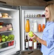 Conoce cómo puedes organizar tu refrigerador. Revisa qué producto debe ir en cada parte del electrodoméstico y las instrucciones que debes seguir para evitar la contaminación cruzada.
