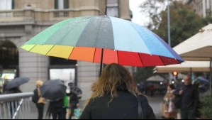 Meteorología emite alerta por lluvias 'moderadas a fuertes' para sectores de tres regiones del país