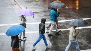 Desde este jueves en la noche: Emiten alerta meteorológica por precipitaciones en tres regiones de la zona central