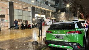 Femicidio frustrado en Estación Central: Víctima fue baleada en su departamento por expareja