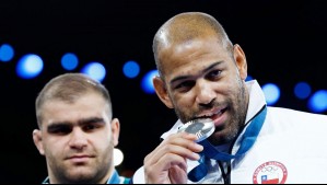 Yasmani Acosta gana medalla de plata en un épico combate de la lucha grecorromana en París 2024