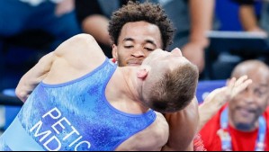 Néstor Almanza cae en su debut en lucha grecorromana en París 2024 y queda fuera de competencia