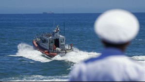 'No puede quedar en el mar': El desesperado llamado de familia de niña desaparecida en playa de Viña del Mar