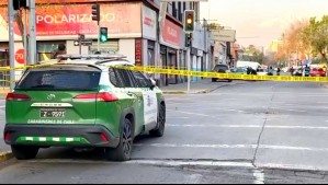 Transeúnte muere atropellado por bus del transporte público en Santiago: Conductor se dio a la fuga