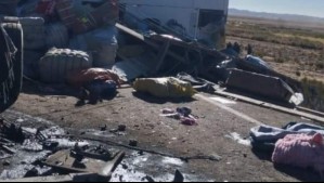 Tragedia en Bolivia: Al menos 14 muertos tras choque de bus contra un peñasco