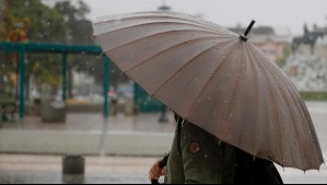 Se vienen los chubascos: ¿A qué hora comienza a llover este miércoles en Santiago?