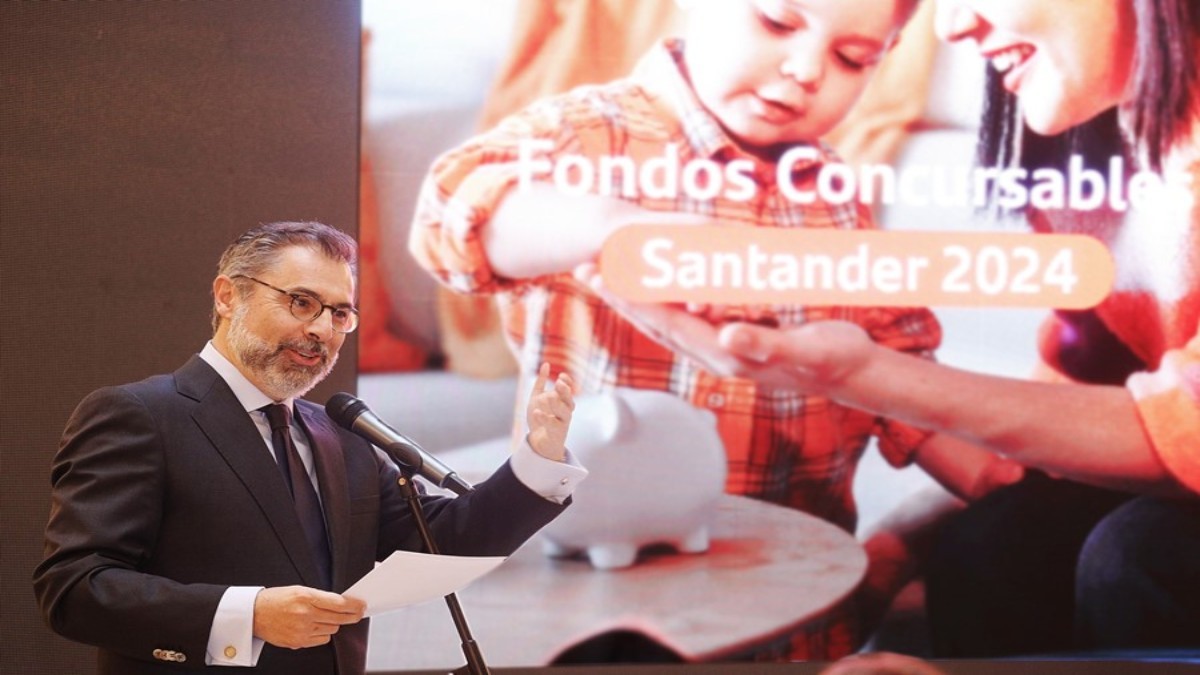 Banco Santander lanza fondos concursables de $240 millones para potenciar proyectos de bienestar financiero y social Banco Santander lanza fondos concursables de $240 millones para potenciar proyectos de bienestar financiero y social