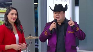 Es funcionario de Megamedia y deleitó cantando rancheras con su grupo: Conoce a José, vocalista de 'Los Huasos del Sur'